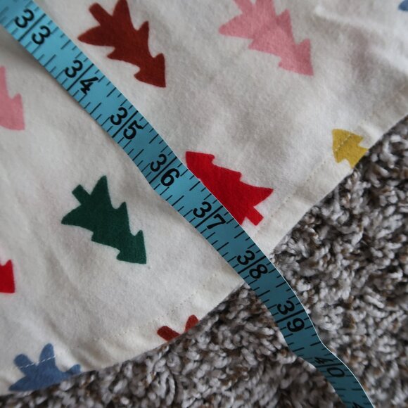 Hanna Andersson Trees Flannel Nightshirt Sz M Full Button Holiday Winter - Picture 7 of 7